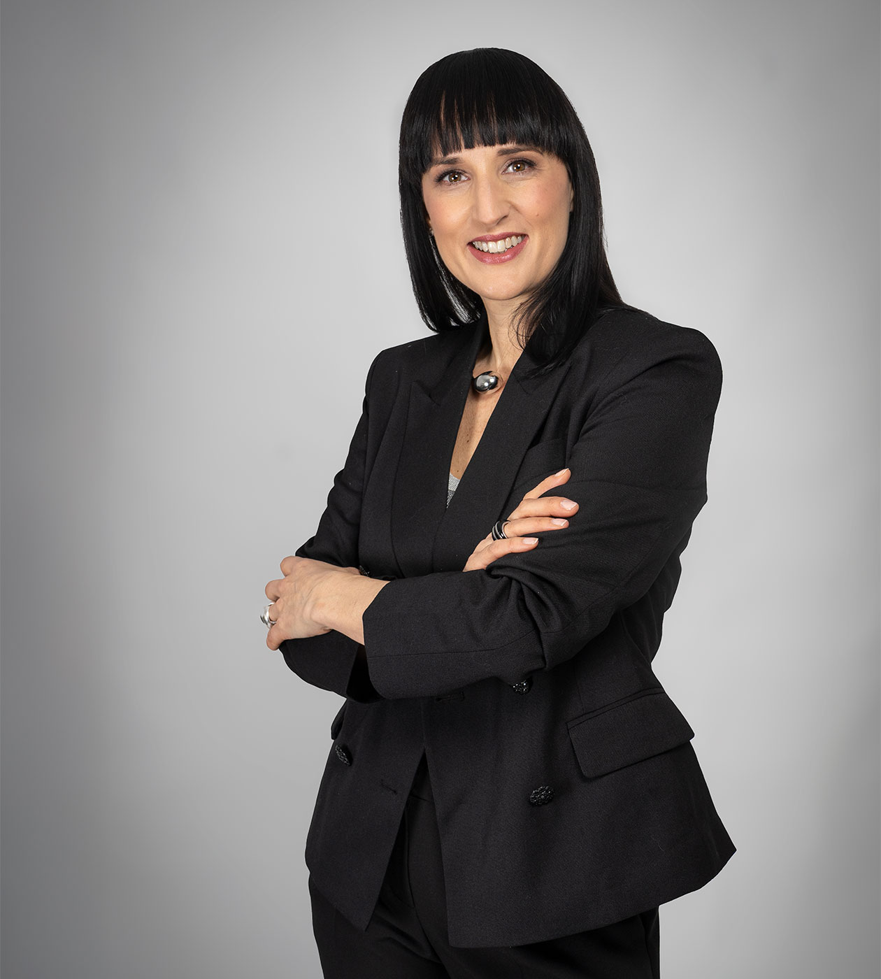 Image-Impact-Elizabeth-Konstantinidis-signature Stilberatung Solingen: Elizabeth Konstantinidis berät Frauen und Männer – privat wie im Business: Typberatung, Farbberatung, Stilberatung